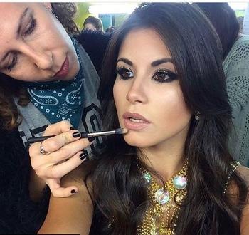 Barbara Tavosnanska nos da sus mejores consejos para ser maquillador profesional